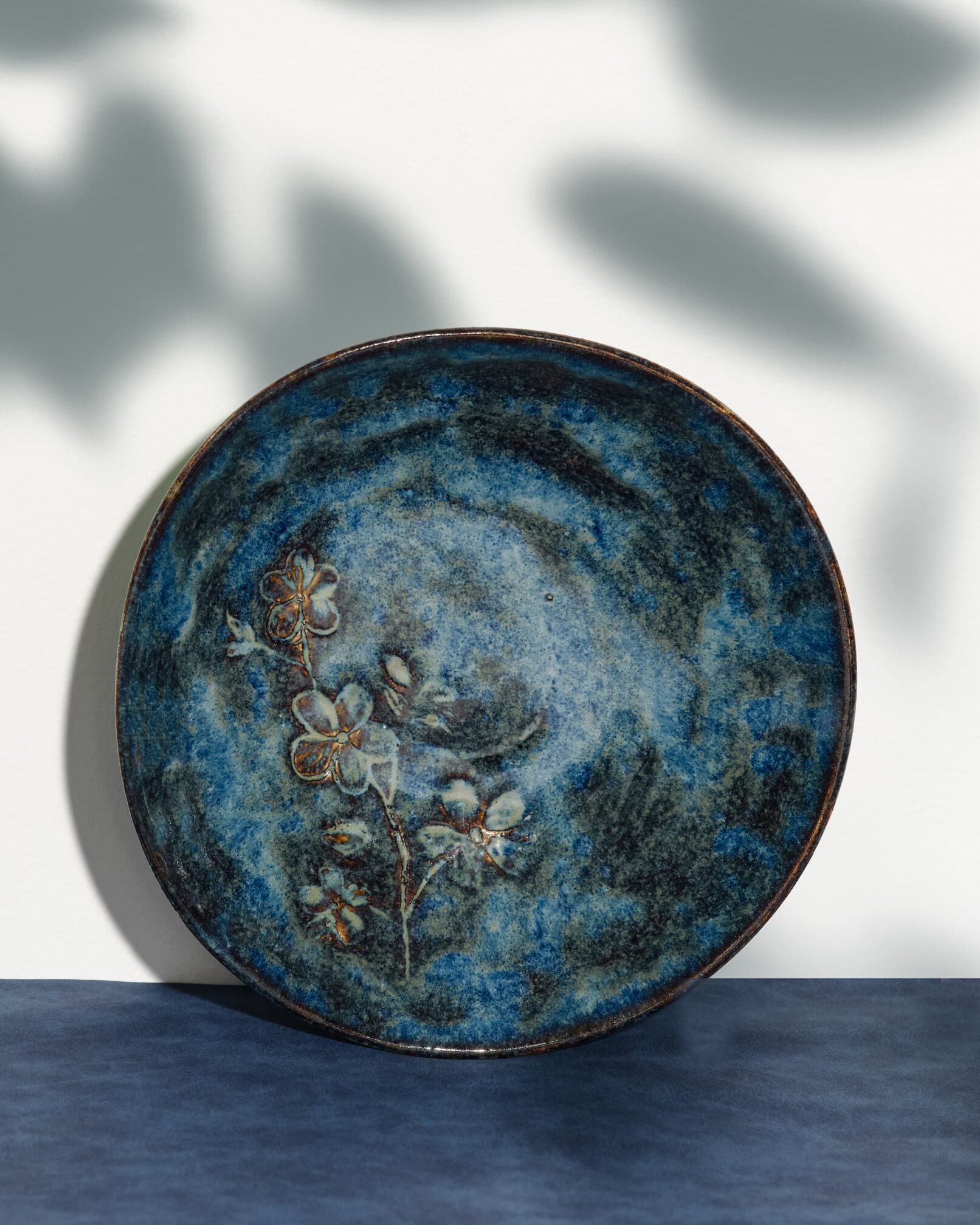 coupelle avec fleurs gravées
